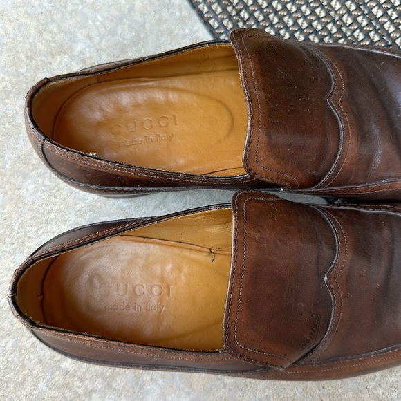 GUCCI Script Leather Loafers - Picture 6 of 9